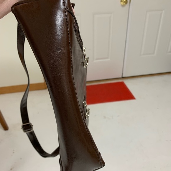 AWST crossbody purse NEW stirrup zipper pulls 6inH x 10in W x 2.5in D - Picture 7 of 10